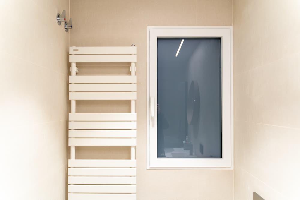 como-elegir-ventana-para-baño