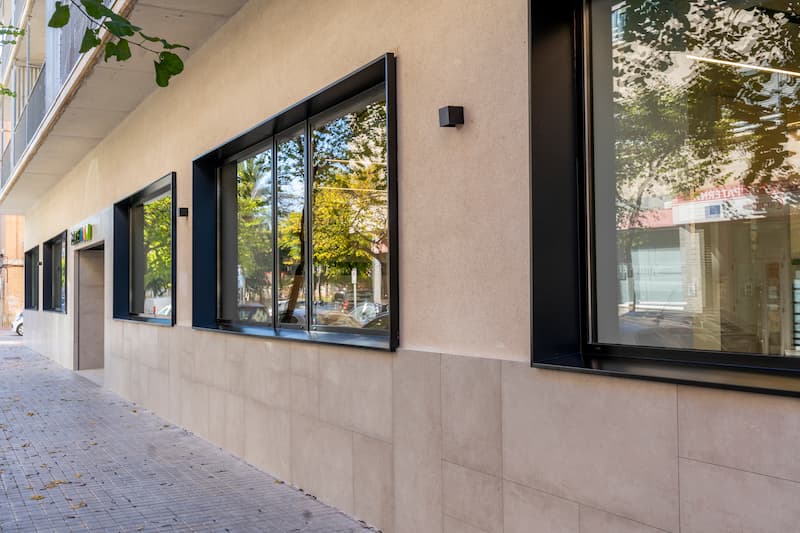 Ventanas para oficinas modernas: cómo hacer la mejor elección