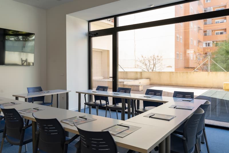 Ventajas de contar con ventanales en las oficinas