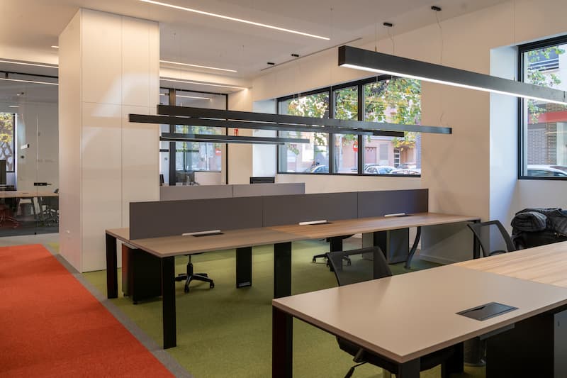 ventanales en las oficinas